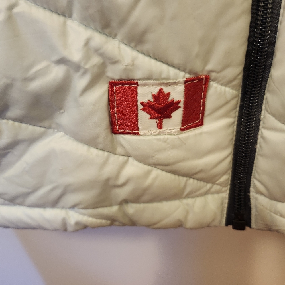 COLUMBIA Light Blue Quilted Jacket, Size L, VGUC, Slight discolored patch - Picture 3 of 8